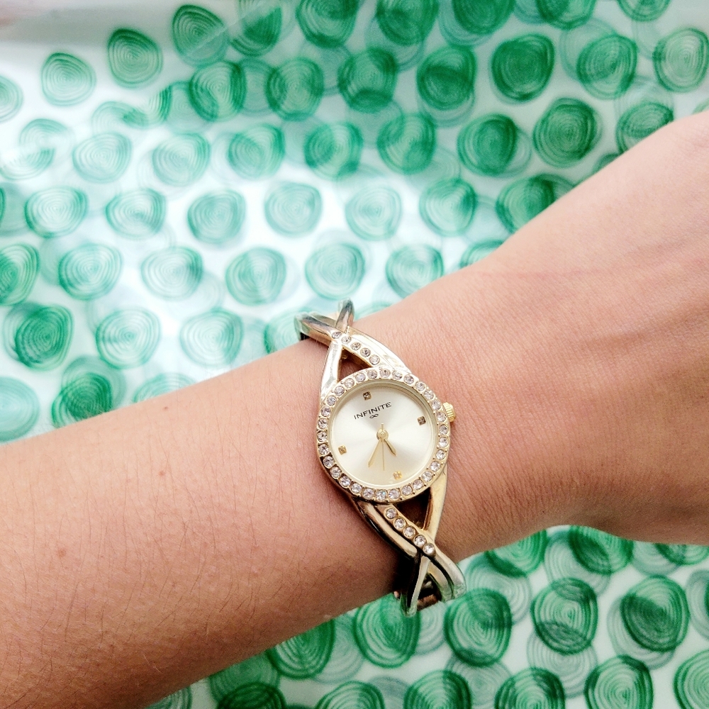 Debanham's Infinite Rhinestone Quartz Classic Watch - Picture 7 of 14